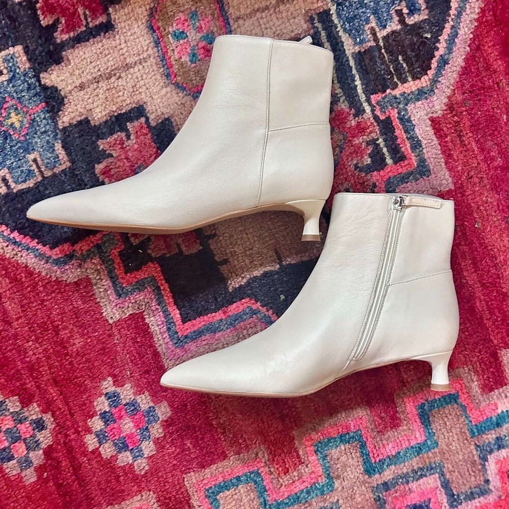 Everlane Kitten Cream Booties, NWT, Size: 7.5